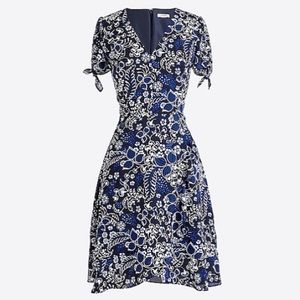 ⭐️SOLD ⭐️Faux wrap dress